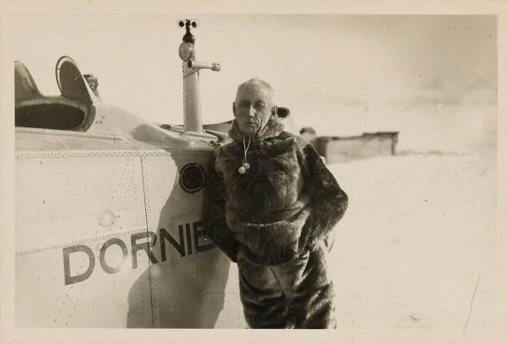 Amundsen já mais velho, durante suas explorações aéreas do ártico (foto da internet)